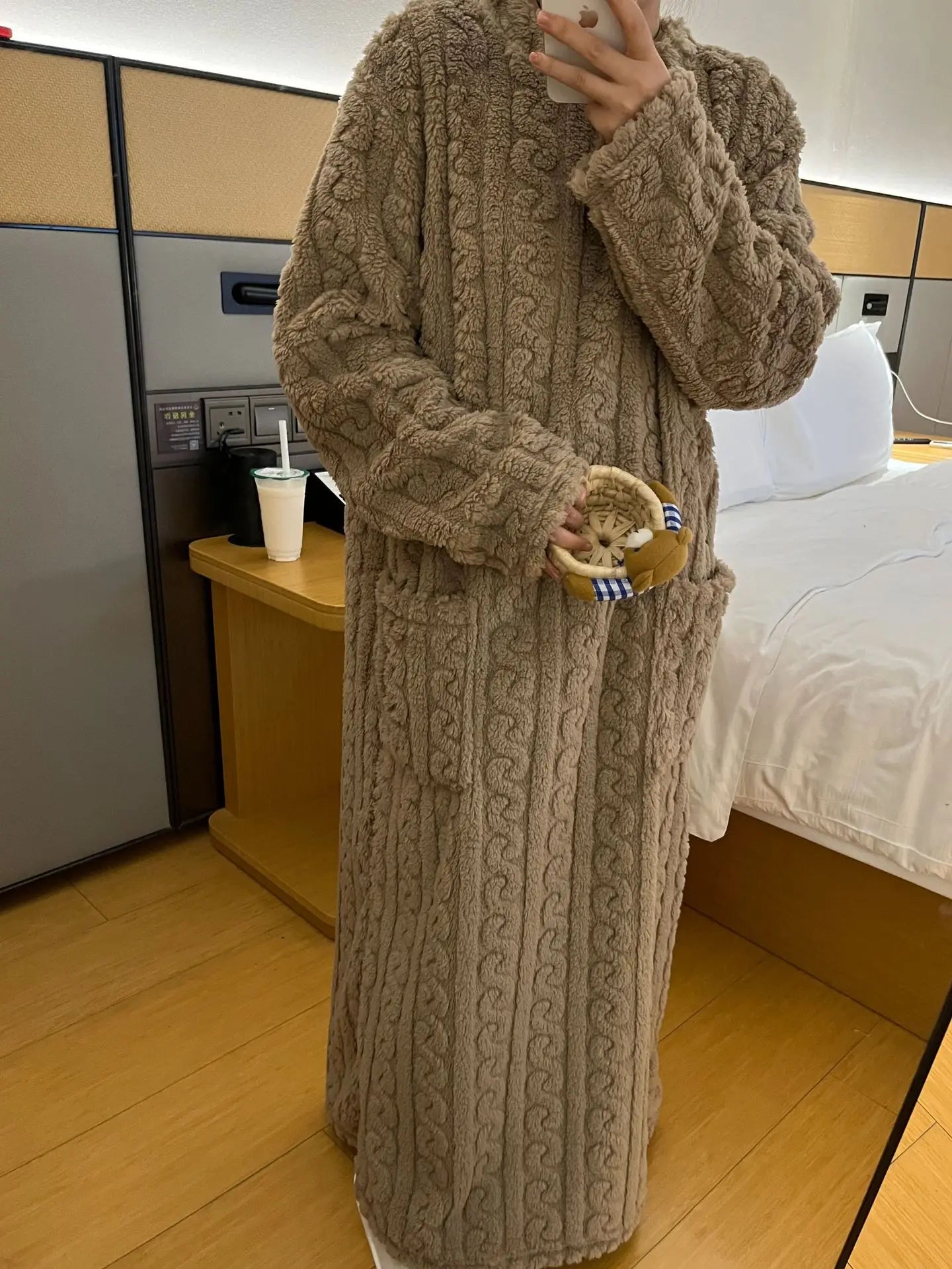 Women’s Coral Fleece Bathrobe – Thick & Warm Winter Robe Loungewear