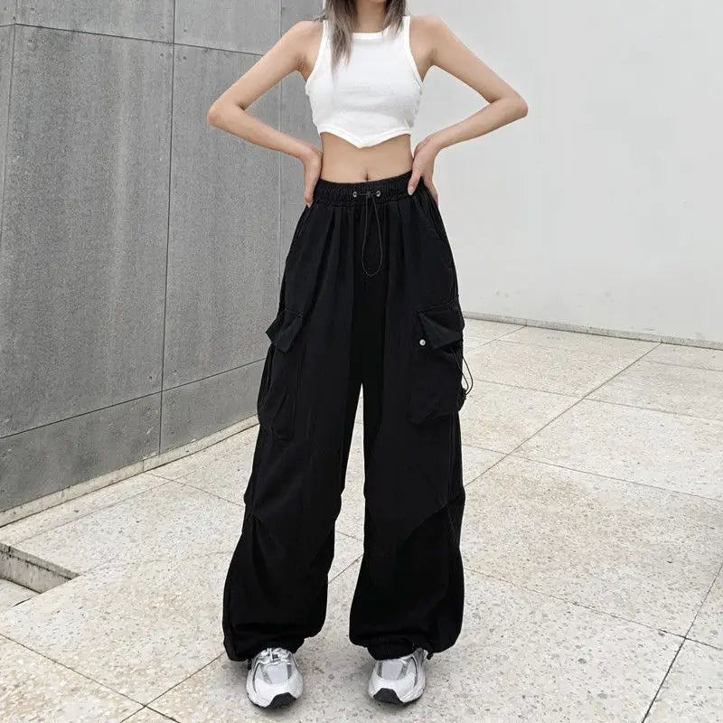 High-Waist Retro Cargo Pants 🖤✨